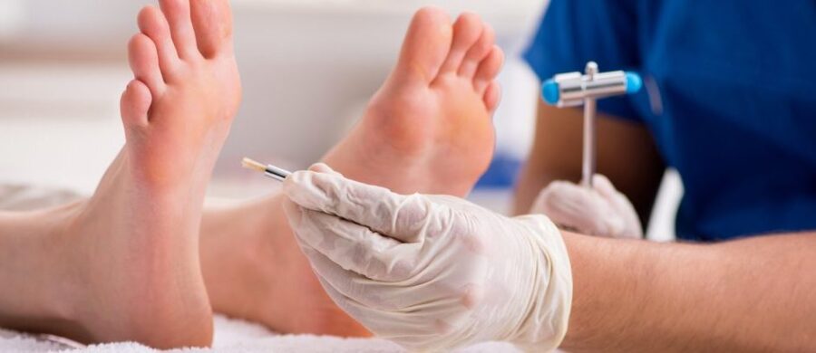 Le pied diabétique: cause, symptôme et traitement