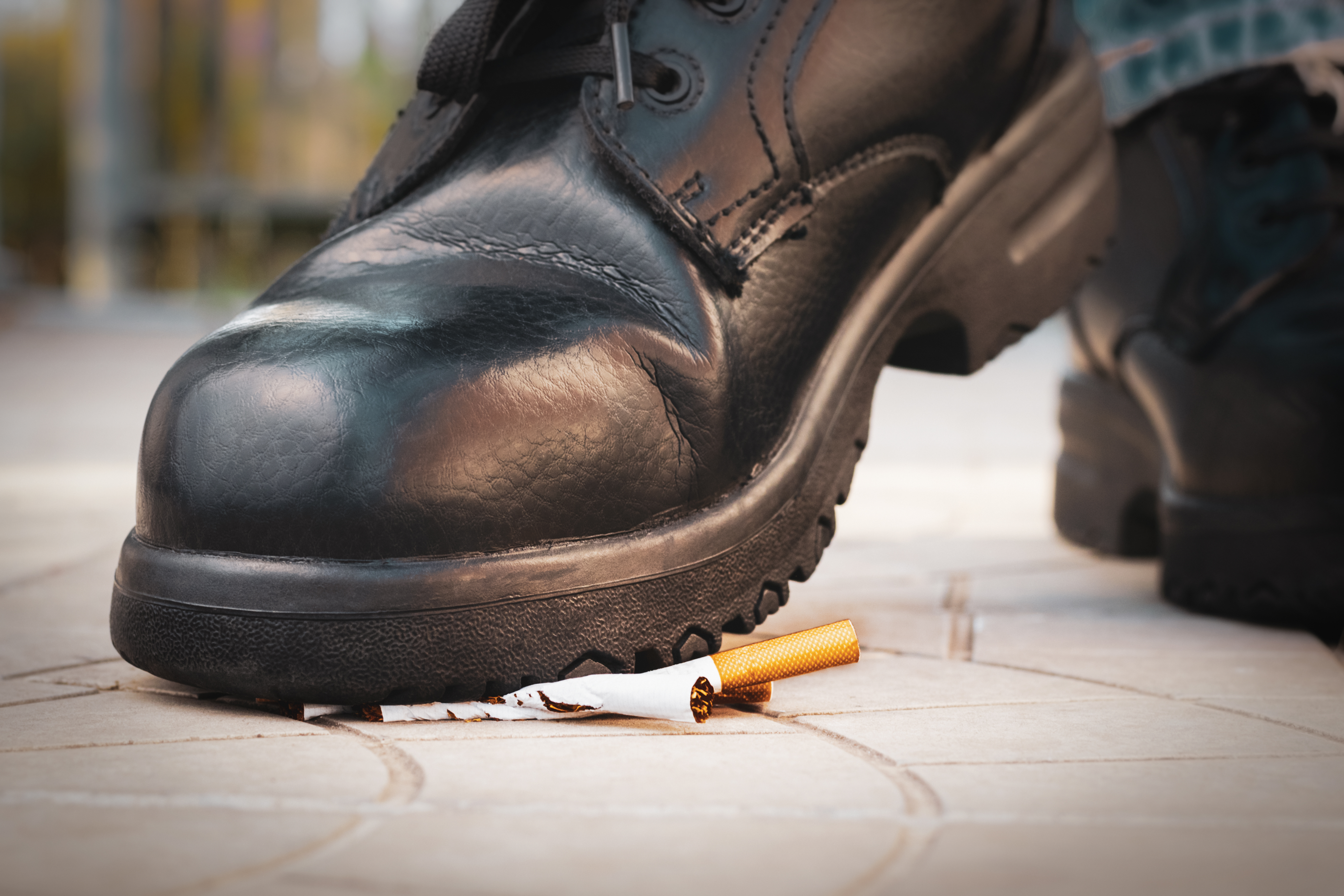 What are the effects of smoking on your feet?