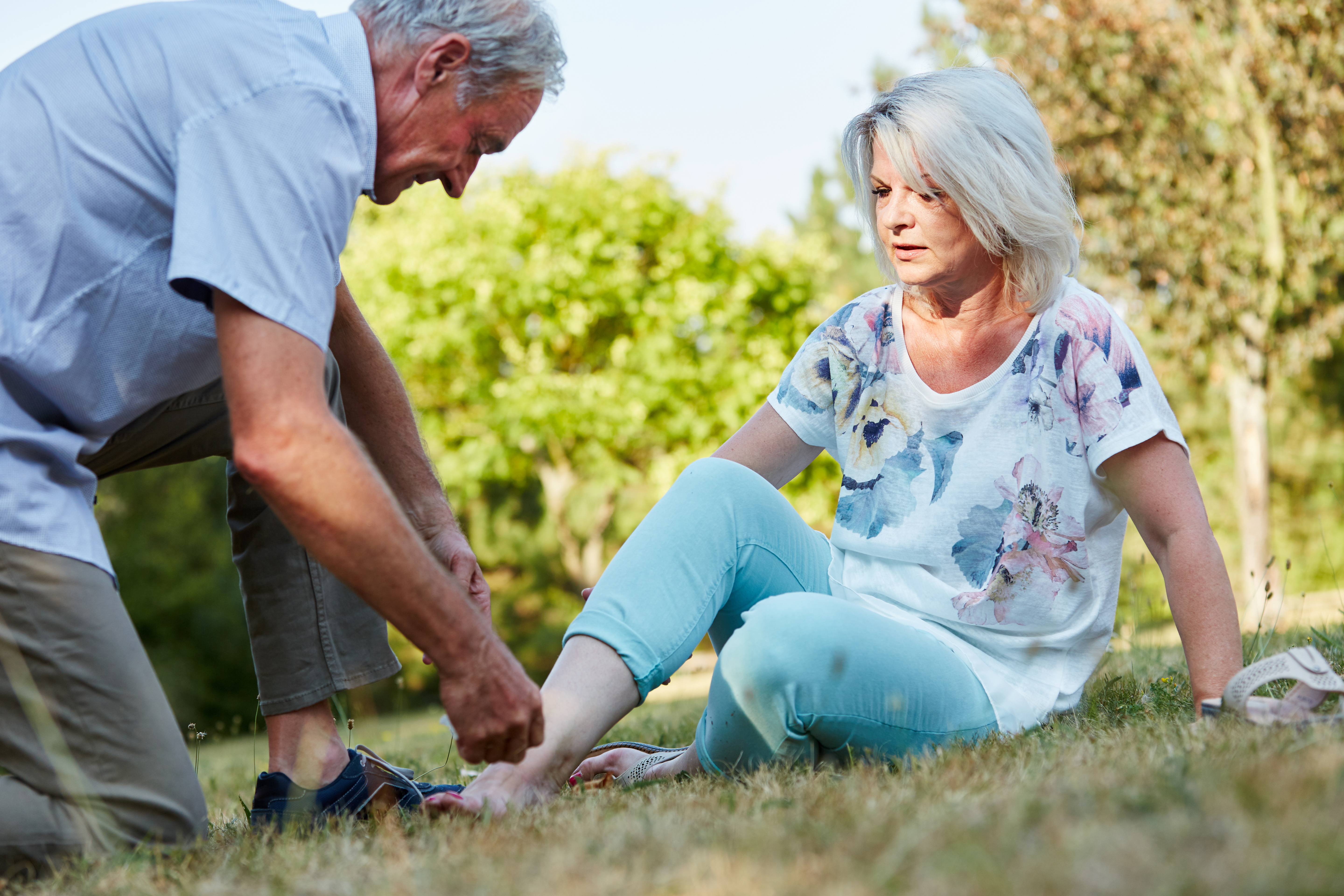 Seniors: 4 tips to keep your feet healthy