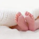 Conseils pour la première coupe d’ongles de bébé