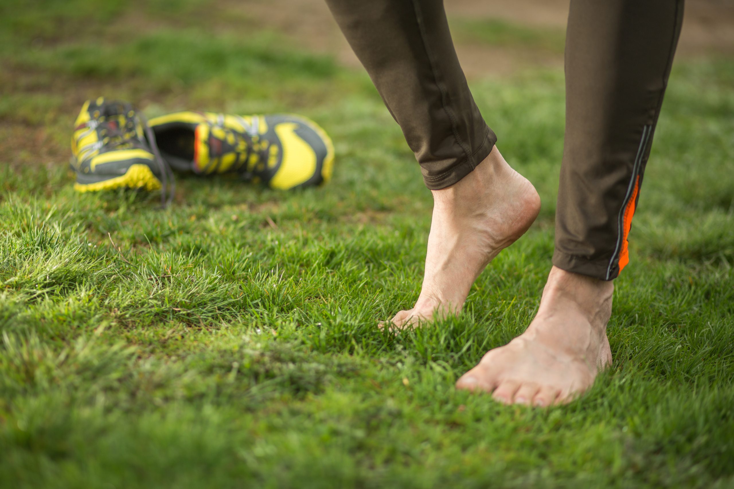 Two tips for stretching and warming up your feet before exercise