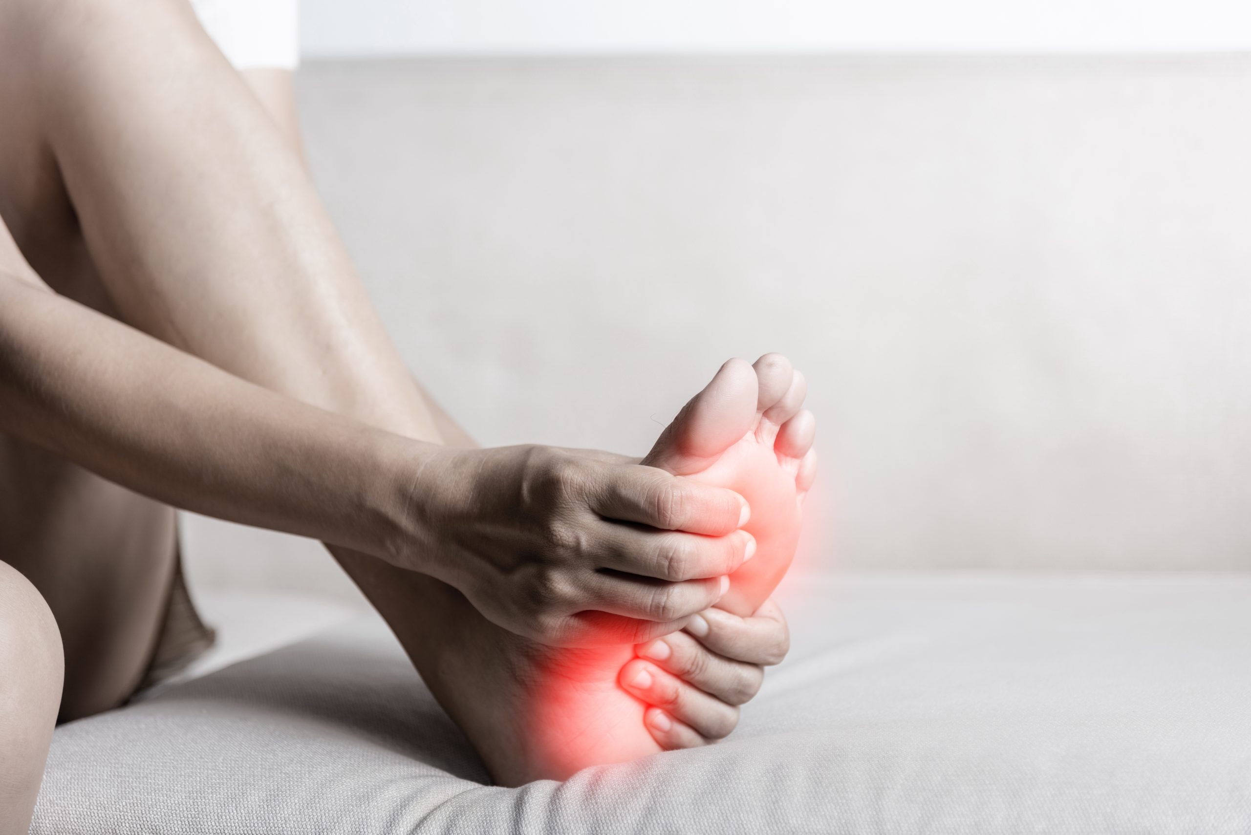 The different causes of a foot cramp