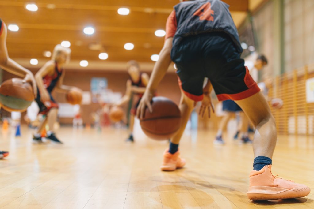 Le basketball et ses effets sur les genoux