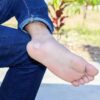 La verrue plantaire : causes, symptômes et traitements