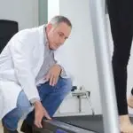 Foulée du pied : comprendre les types pour prévenir les douleurs 
