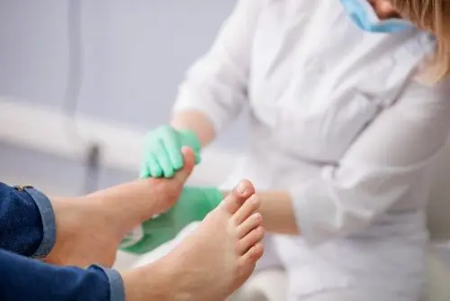 Pied diabétique : quoi faire en cas de blessure ?