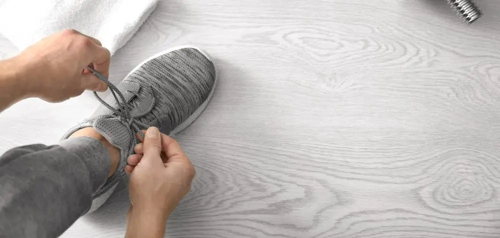 Comment bien choisir ses chaussures quand on a les pieds plats ?